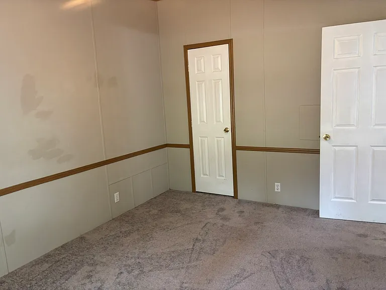 111 Jackson Rd — Photo 16