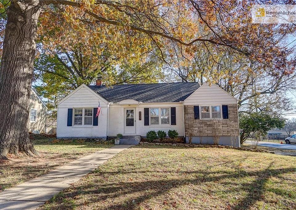 Adorable Waldo ranch, just blocks from Waldo shops & restaurants.
