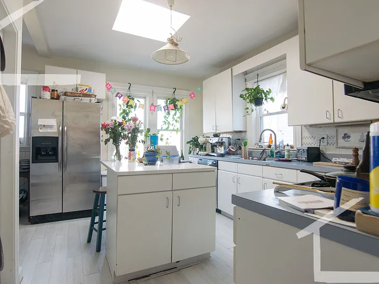 227 Harvard St #5 — Photo 9