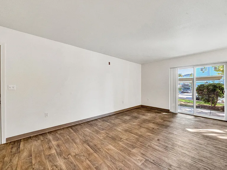 new floor hardwood living room Aloha Oregon Quatama Village Apartments