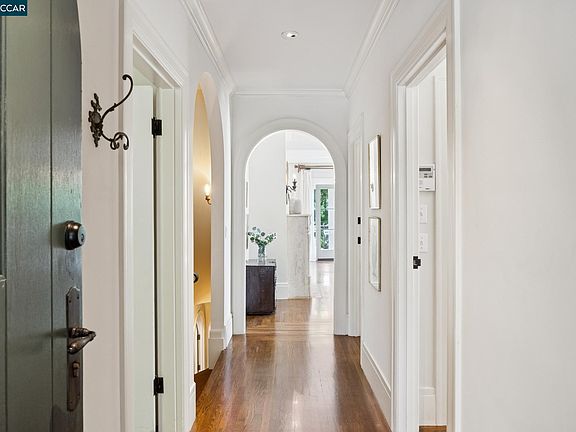 5th image of 2388 Vine St