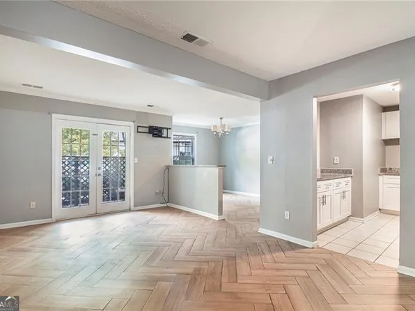 3599 Woodbriar Cir APT A, Tucker, GA 30084