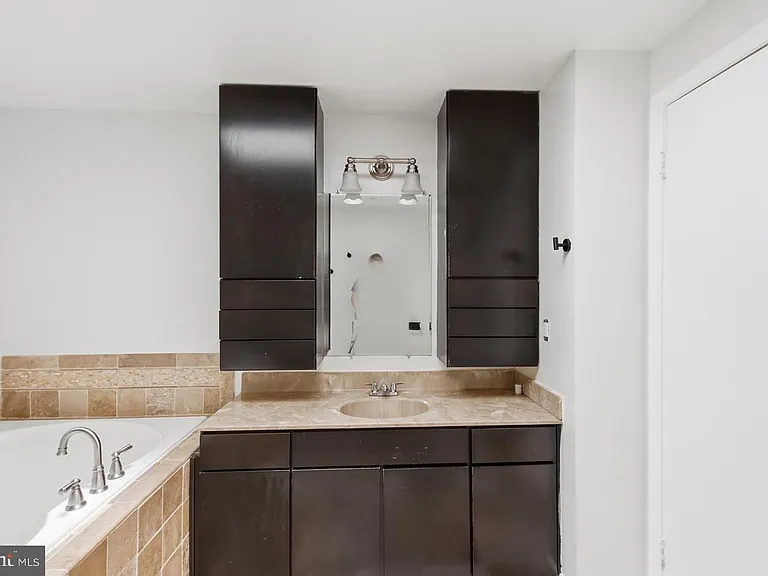 6606 Greenleigh Ln — Photo 22