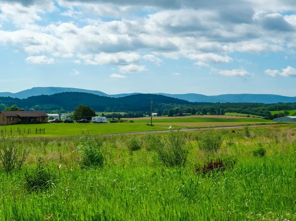 Long Meadow Rd, Waynesboro, VA 22980