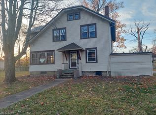 712 Kenilworth Ave SE, Warren, OH