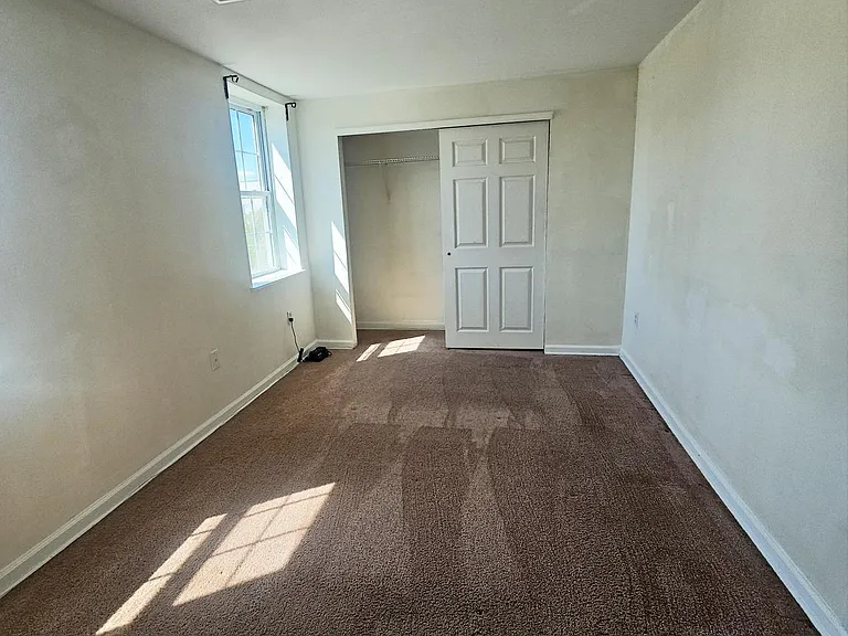 927 N 6th St #3 — Photo 19