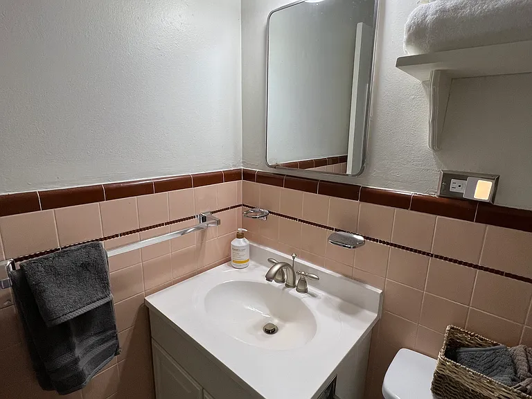 4330 N Clay St — Photo 6