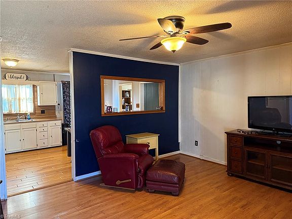 5th image of 4151 Valley Ridge Dr