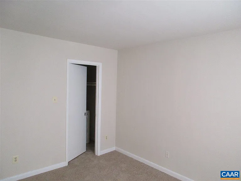 820 Runnel Ct #6 — Photo 9