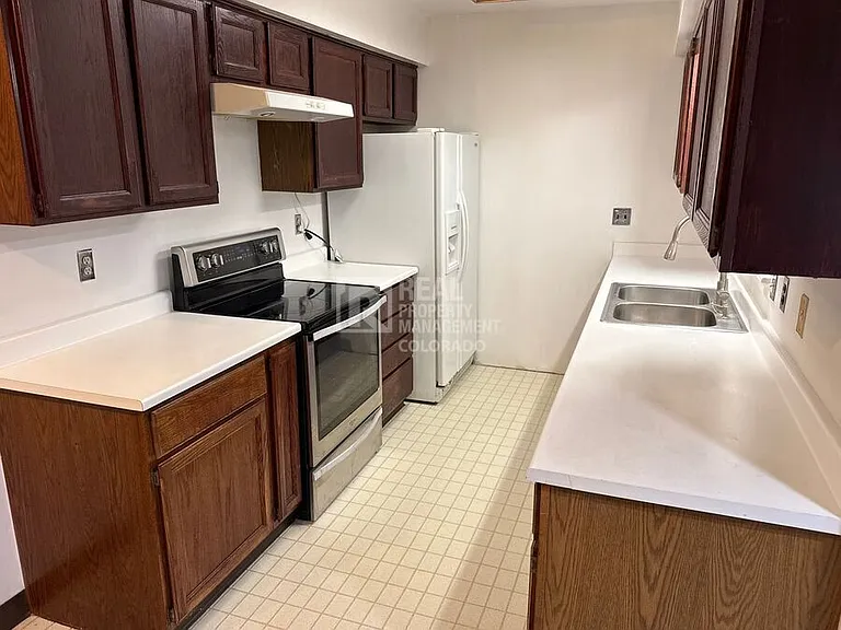 1641 W 82nd Pl — Photo 3