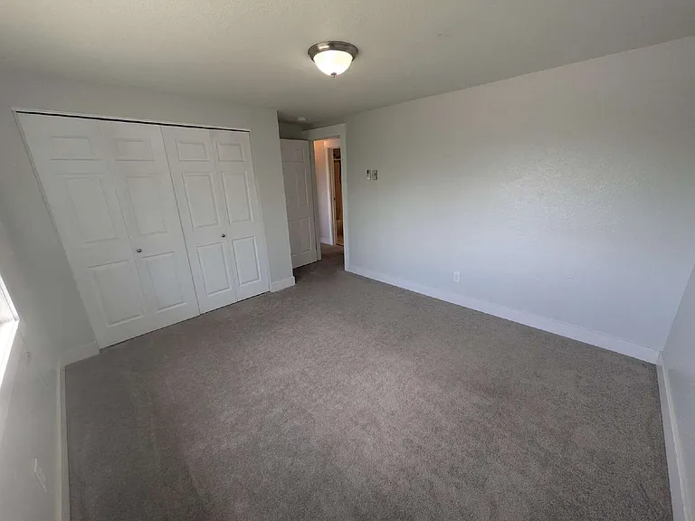 838 S Roberta St #1 — Photo 14