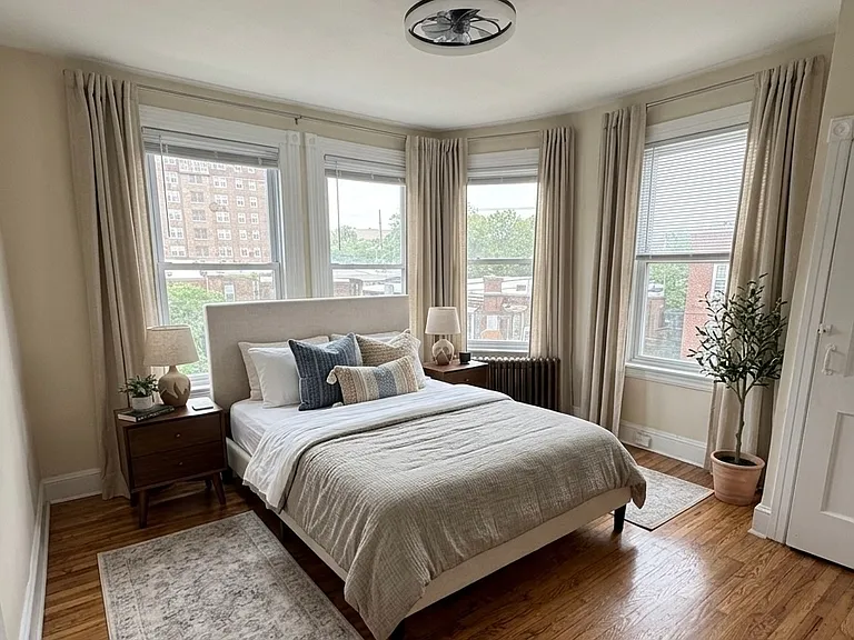225 S 44th St #3 — Photo 4