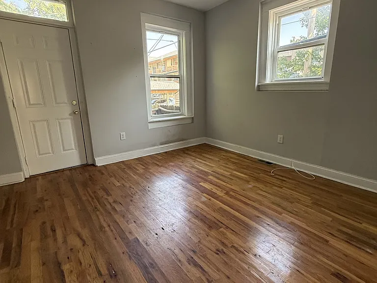 1817 Thurman Ave #B — Photo 9