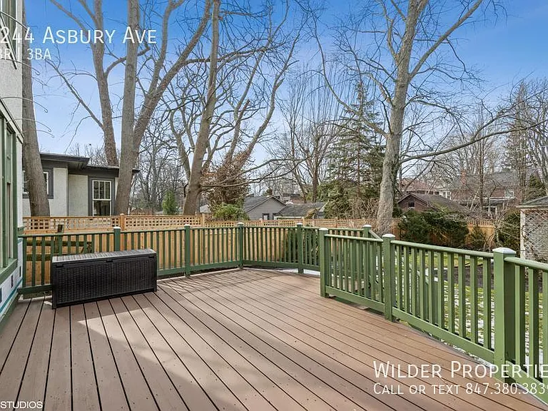 2244 Asbury Ave — Photo 11