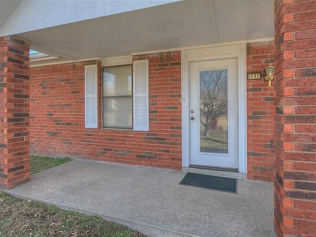 3 bed, 1334 sqft, $1,600 — Photo 3