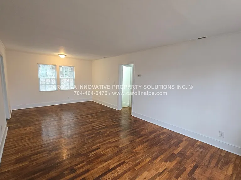 2711 Beech Nut Rd — Photo 4
