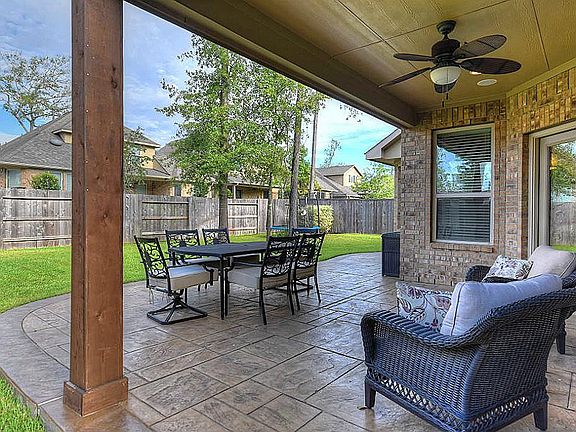 3rd image of 10 Inland Prairie Dr