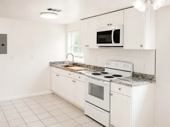 4406 Plum St, Zephyrhills, FL 33542