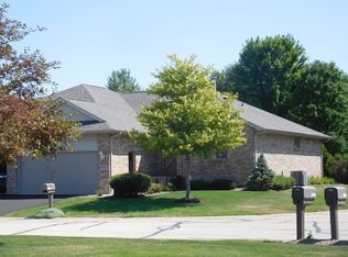 12061 Summit Ct, Rockton, IL 61072