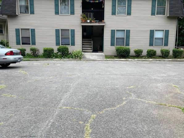 1110 Gratz St