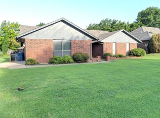 1705 Whispering Creek Dr, Edmond, OK 73013