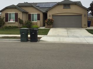 896 Legend Dr, Lemoore, CA 93245