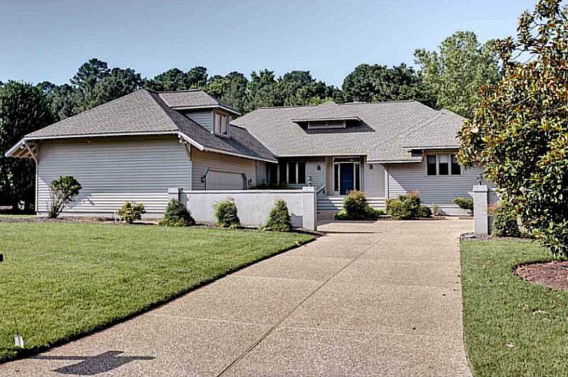 1st image of 108 Ellinson Ct