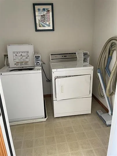 175 Liberty Ln #1 — Photo 14