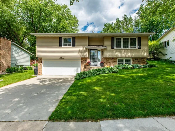 2920 9th Ave NW, Rochester, MN 55901