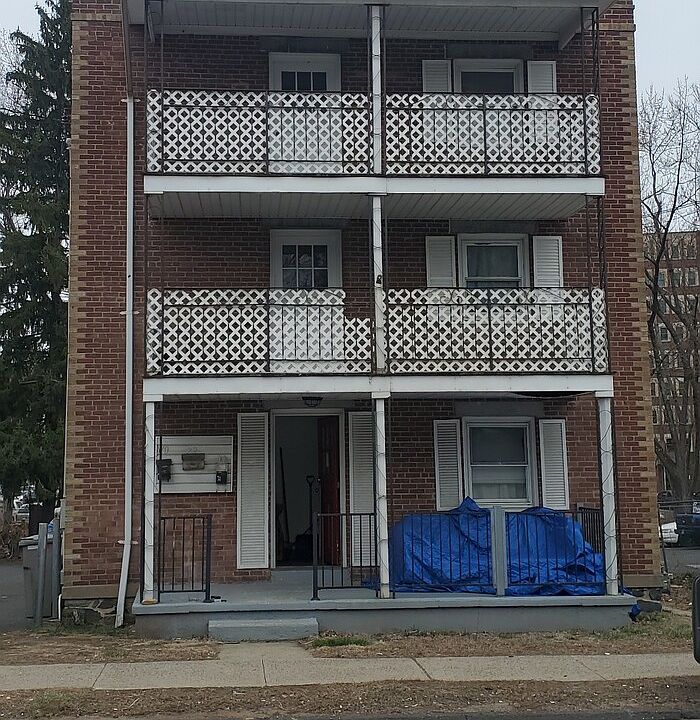 1st image of 74 Park St Unit 3