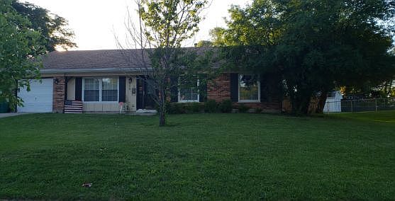 1st image of 910 Brush Hill Ln