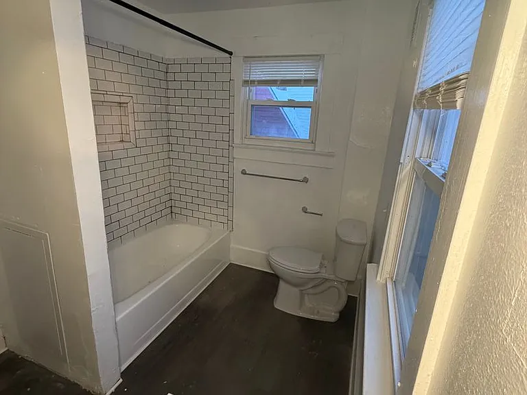 487 Sherman St — Photo 1