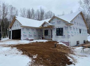 4725 Lost Creek Ln, Suamico, WI 54313