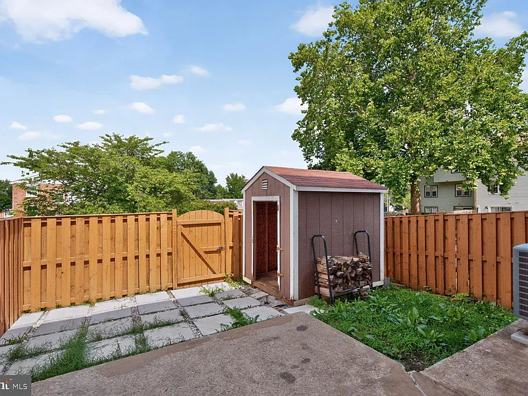 9457 Jenerio Ct — Photo 24