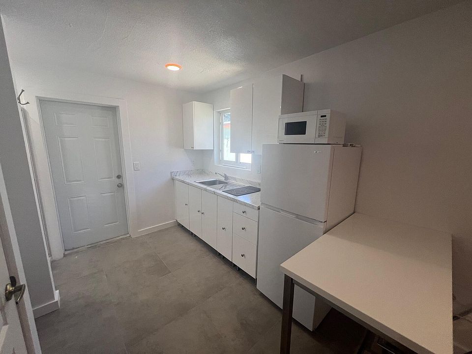 1st image of 1244 W 27th St #B