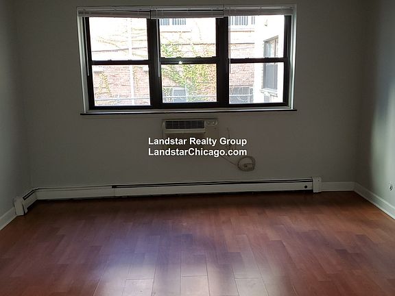3rd image of 534 W Wellington Ave #205