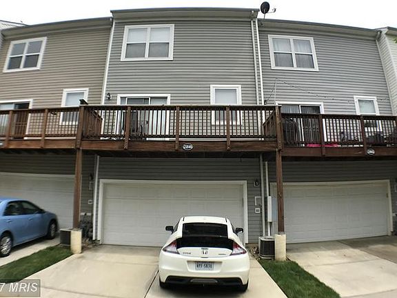 Exterior (Rear)