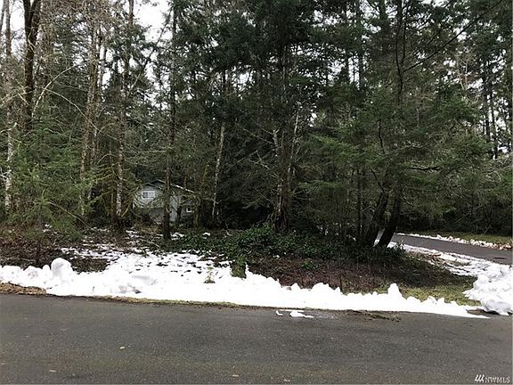 Front of lot 50 from cul-de-sac 8000 sq for corner lot