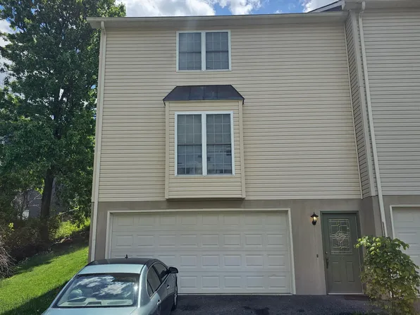 94 Clear Spring Dr, Morgantown, WV 26508