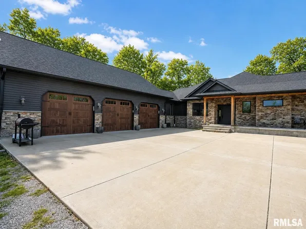 857 Ariel View Ln, De Soto, IL 62924