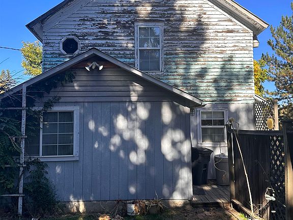 3rd image of 107 W Spokane Ave