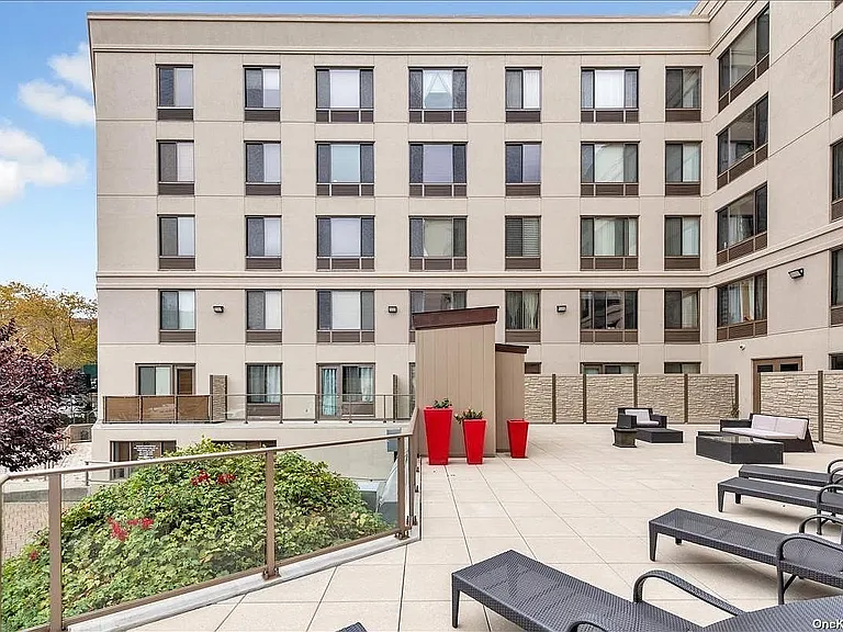 6405 Yellowstone Blvd #409 — Photo 30