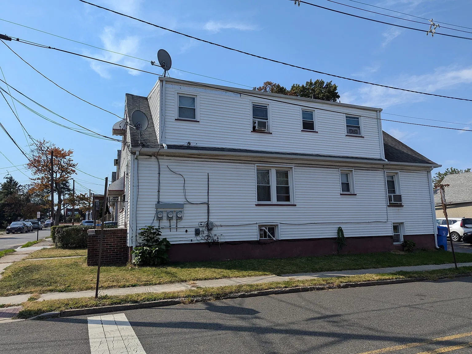 2 bed, 1000 sqft, $1,950 — Photo 2