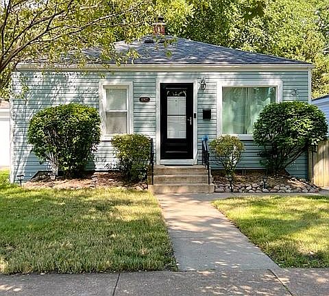 2nd image of 10827 S Saint Louis Ave