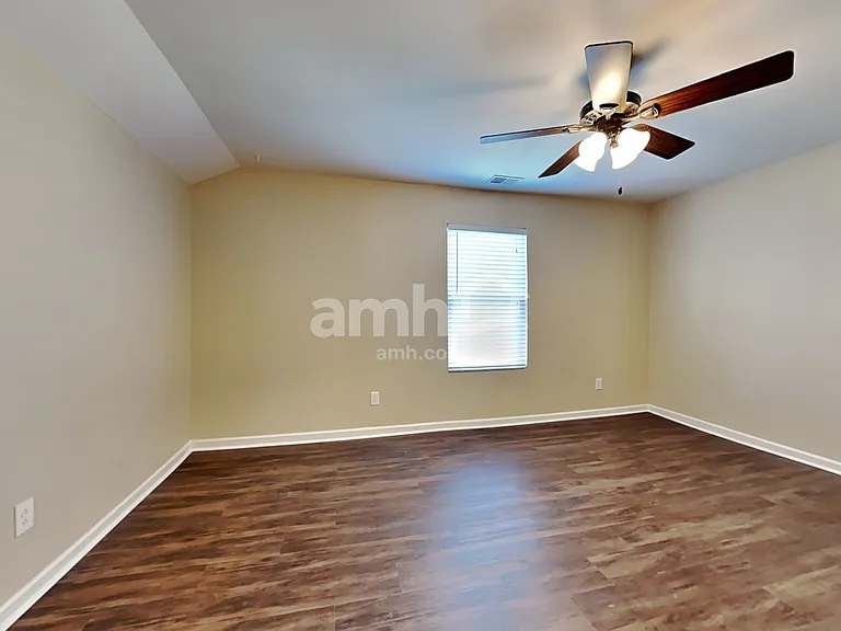 266 Decatur Dr — Photo 14