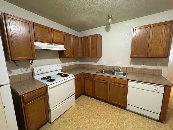 5th image of 196 Ryan Cir Unit C