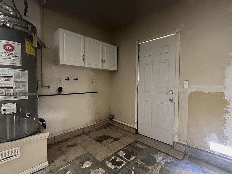 1177 Springbrook St — Photo 17