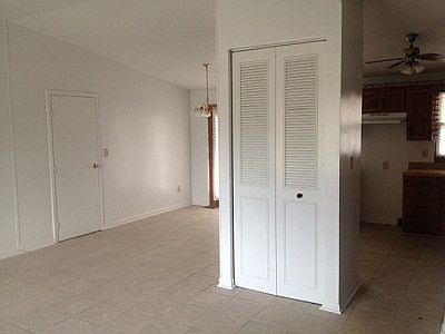 3rd image of 5325 Armstrong Dr