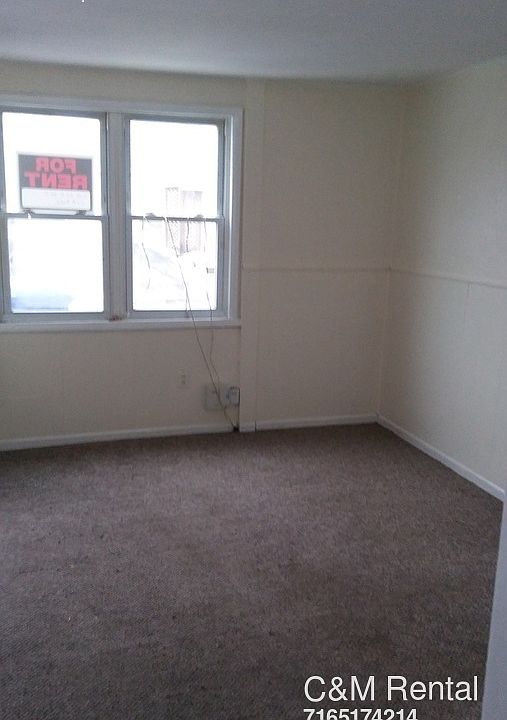 1st image of 124 Lake Ave Uppr #