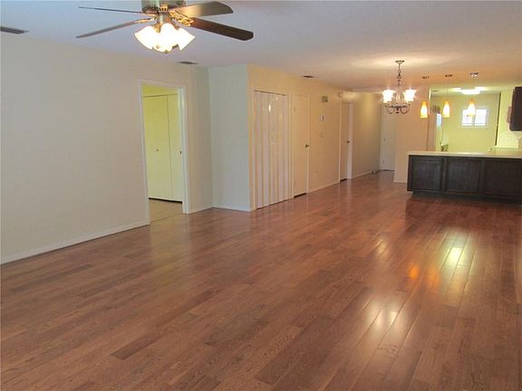 5th image of 700 W Fern Ave APT 10
